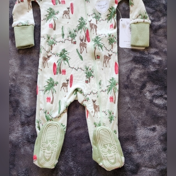 NEW baby girl or boy holiday Christmas Burt's bees footed pajama bundle size 6m - Picture 4 of 8